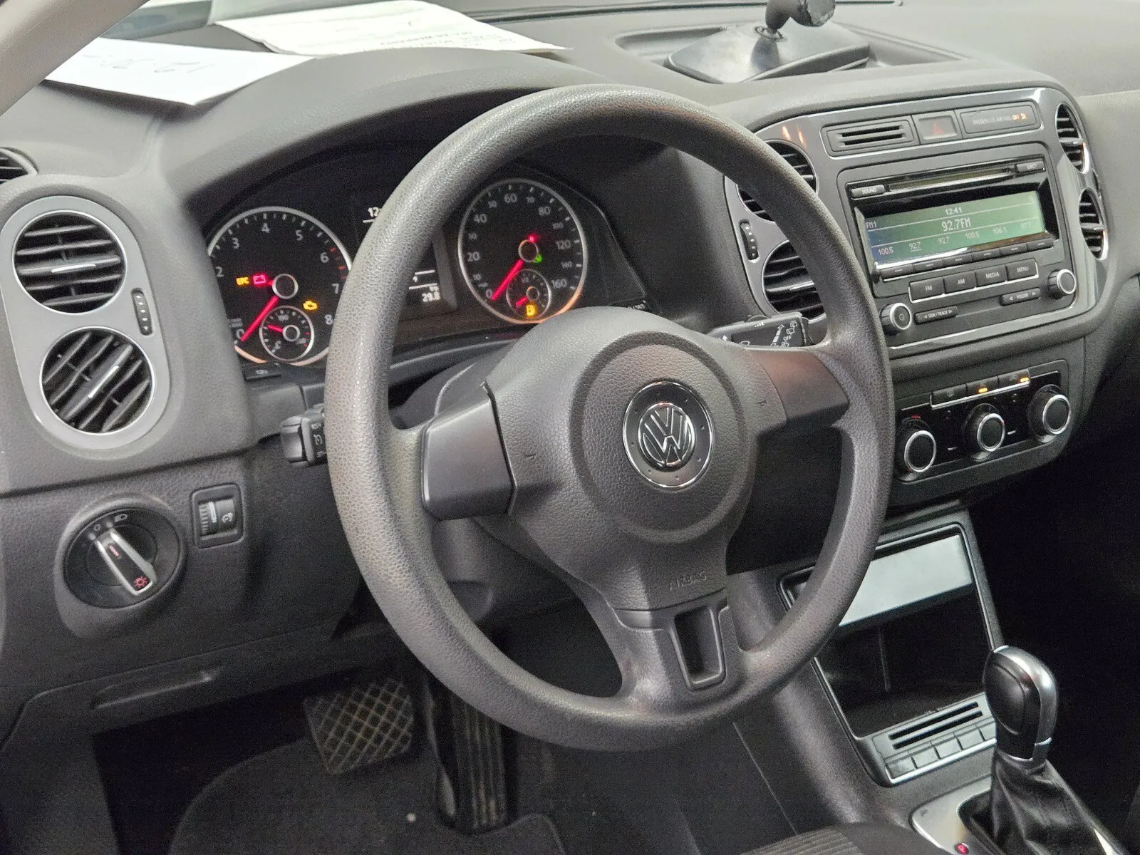 Volkswagen Tiguan photo 15