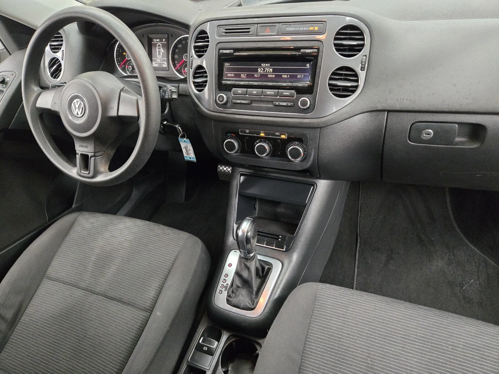 Volkswagen Tiguan photo 13