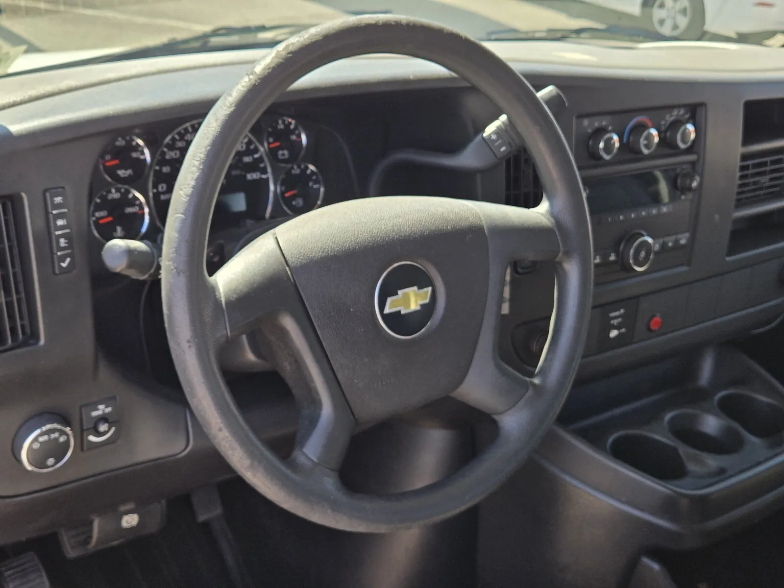 Chevrolet Express photo 14