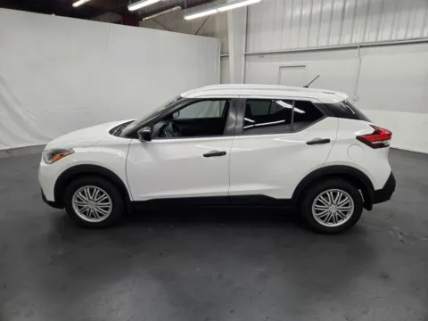Photos of 2019 Nissan Kicks S for sale in Las Vegas, NV at Baja Auto Sales West