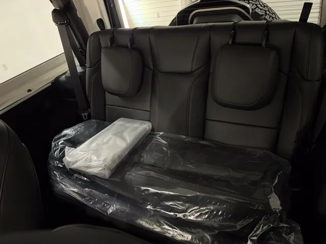 2025 Jeep Wrangler 2-Door Rubicon - Photo 15