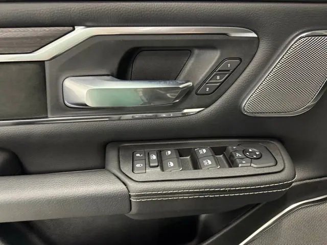 2026 RAM 1500 Laramie - Photo 14