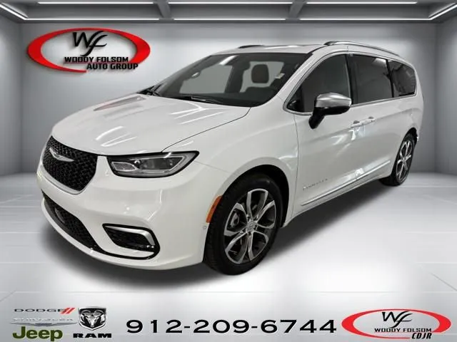 White 2026 Chrysler Pacifica Pinnacle for sale in Baxley, GA