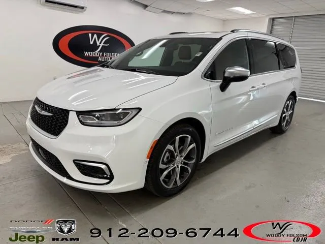 White 2026 Chrysler Pacifica Pinnacle for sale in Baxley, GA