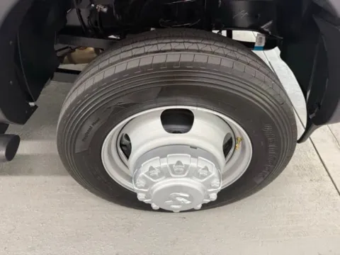 More photos of 2026 Ram 5500 Chassis Cab Tradesman at Woody Folsom Chrysler Dodge Jeep Ram of Baxley, GA