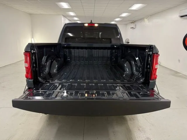 2026 RAM 1500 Laramie - Photo 8