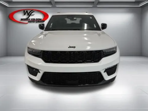 Photos of 2025 Jeep Grand Cherokee Limited for sale in Baxley, GA at Woody Folsom Chrysler Dodge Jeep Ram of Baxley