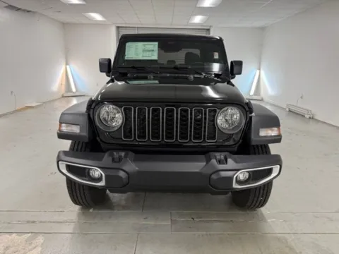 Photos of 2026 Jeep Gladiator Sport S for sale in Baxley, GA at Woody Folsom Chrysler Dodge Jeep Ram of Baxley