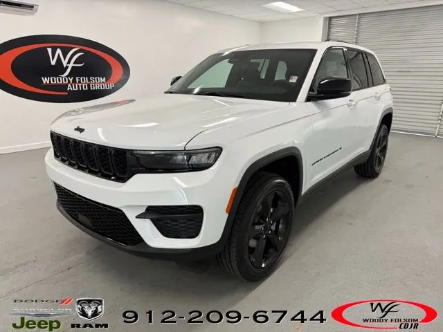 White 2025 Jeep Grand Cherokee Altitude for sale in Baxley, GA
