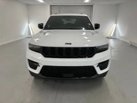 Photos of 2025 Jeep Grand Cherokee Altitude for sale in Baxley, GA at Woody Folsom Chrysler Dodge Jeep Ram of Baxley