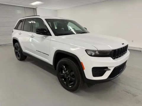 Another view of 2025 Jeep Grand Cherokee Altitude for sale in Baxley, GA at Woody Folsom Chrysler Dodge Jeep Ram of Baxley