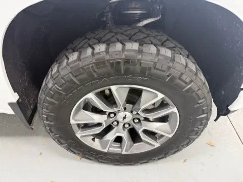 More photos of 2021 Chevrolet Silverado 1500 RST at Woody Folsom Chrysler Dodge Jeep Ram of Baxley, GA