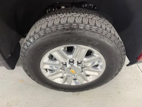 More photos of 2024 Chevrolet Silverado 2500HD High Country at Woody Folsom Chrysler Dodge Jeep Ram of Baxley, GA