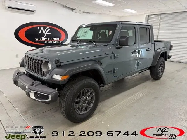 Blue 2025 Jeep Gladiator Sport S for sale in Baxley, GA