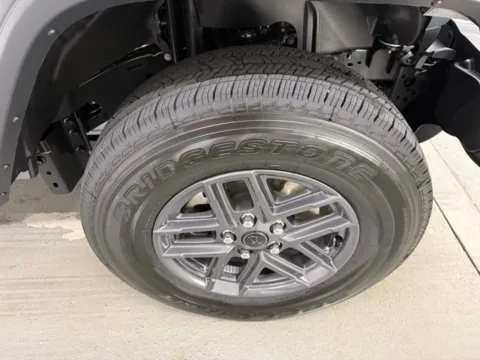 More photos of 2025 Jeep Gladiator Sport S at Woody Folsom Chrysler Dodge Jeep Ram of Baxley, GA