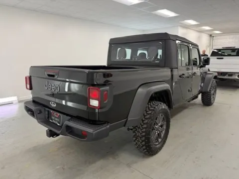 More photos of 2026 Jeep Gladiator Sport at Woody Folsom Chrysler Dodge Jeep Ram of Baxley, GA
