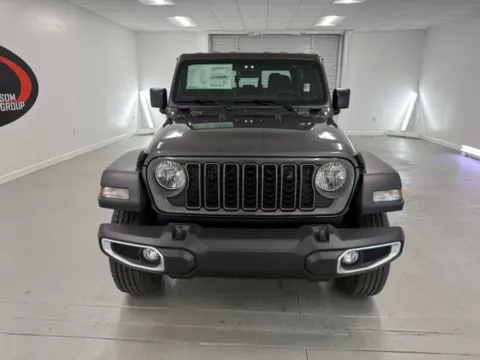 Photos of 2026 Jeep Gladiator Sport for sale in Baxley, GA at Woody Folsom Chrysler Dodge Jeep Ram of Baxley