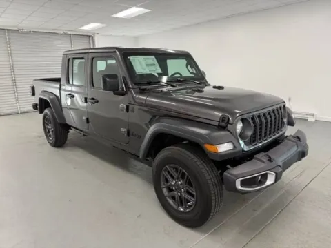 Another view of 2026 Jeep Gladiator Sport for sale in Baxley, GA at Woody Folsom Chrysler Dodge Jeep Ram of Baxley