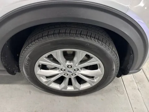 More photos of 2024 Ford Explorer XLT at Woody Folsom Chrysler Dodge Jeep Ram of Baxley, GA