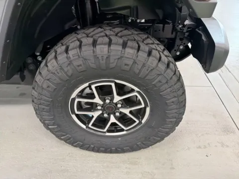 More photos of 2026 Jeep Gladiator Rubicon at Woody Folsom Chrysler Dodge Jeep Ram of Baxley, GA