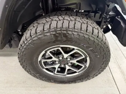 More photos of 2026 Jeep Gladiator Rubicon at Woody Folsom Chrysler Dodge Jeep Ram of Baxley, GA