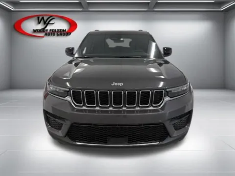 Photos of 2026 Jeep Grand Cherokee Laredo for sale in Baxley, GA at Woody Folsom Chrysler Dodge Jeep Ram of Baxley
