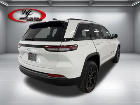 More photos of 2026 Jeep Grand Cherokee Laredo Altitude at Woody Folsom Chrysler Dodge Jeep Ram of Baxley, GA