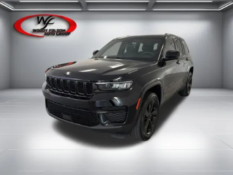 Another view of 2023 Jeep Grand Cherokee Altitude for sale in Baxley, GA at Woody Folsom Chrysler Dodge Jeep Ram of Baxley