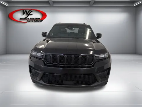 Photos of 2023 Jeep Grand Cherokee Altitude for sale in Baxley, GA at Woody Folsom Chrysler Dodge Jeep Ram of Baxley