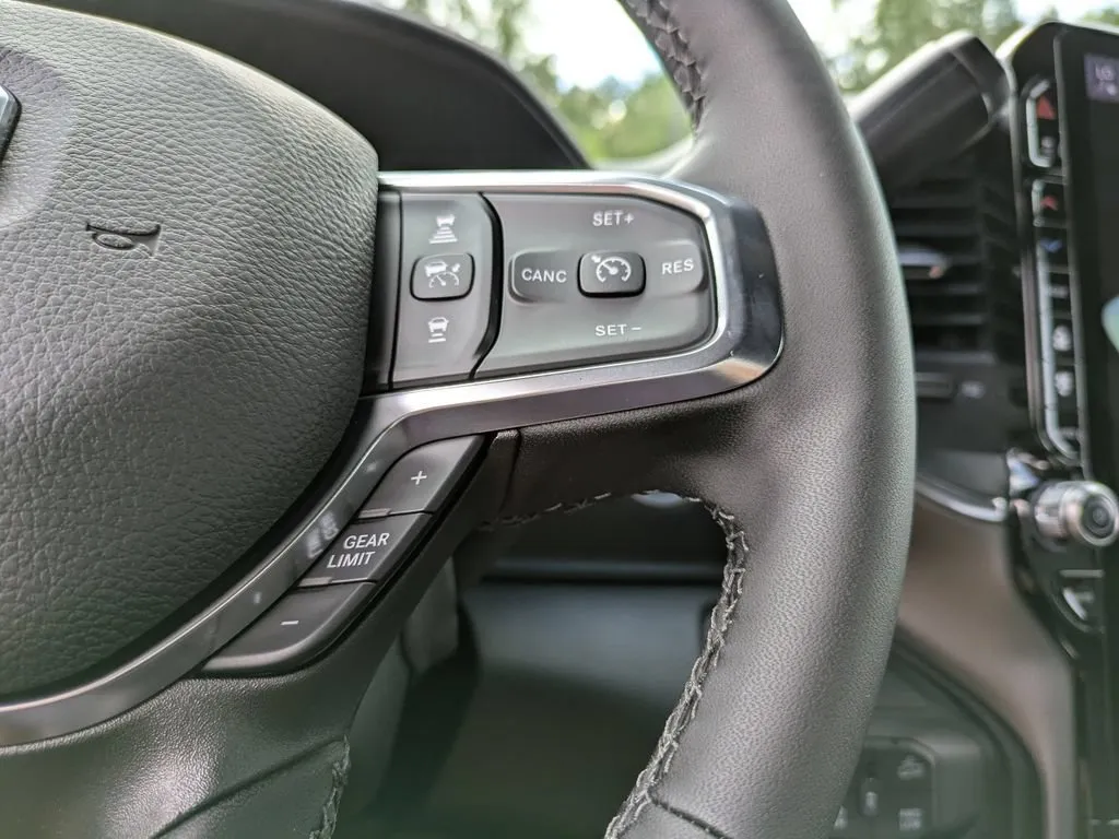 2026 RAM 2500 Laramie - Photo 25