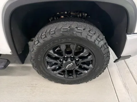More photos of 2025 Chevrolet Silverado 2500 HD LT at Woody Folsom Chrysler Dodge Jeep Ram of Baxley, GA