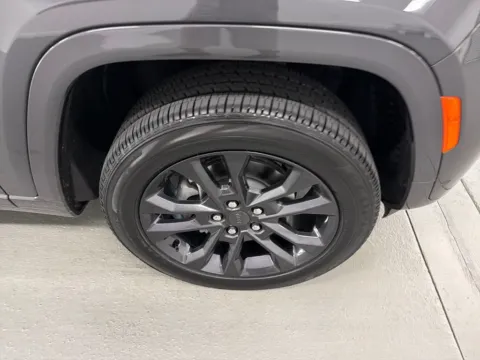 More photos of 2026 Jeep Grand Cherokee Limited Reserve at Woody Folsom Chrysler Dodge Jeep Ram of Baxley, GA