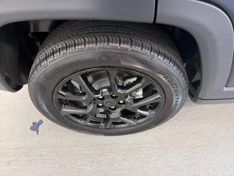 More photos of 2026 Jeep Compass Latitude Altitude at Woody Folsom Chrysler Dodge Jeep Ram of Baxley, GA