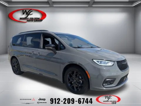 Gray 2025 Chrysler Pacifica Limited for sale in Baxley, GA