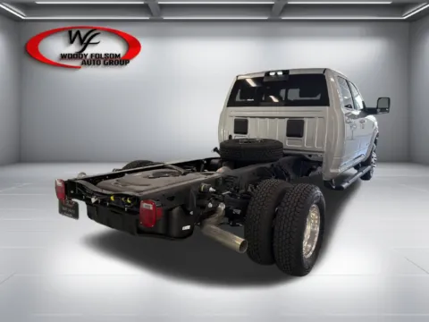 More photos of 2027 Ram 3500 Chassis Cab Big Horn at Woody Folsom Chrysler Dodge Jeep Ram of Baxley, GA
