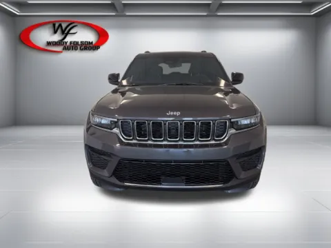Photos of 2026 Jeep Grand Cherokee Laredo for sale in Baxley, GA at Woody Folsom Chrysler Dodge Jeep Ram of Baxley
