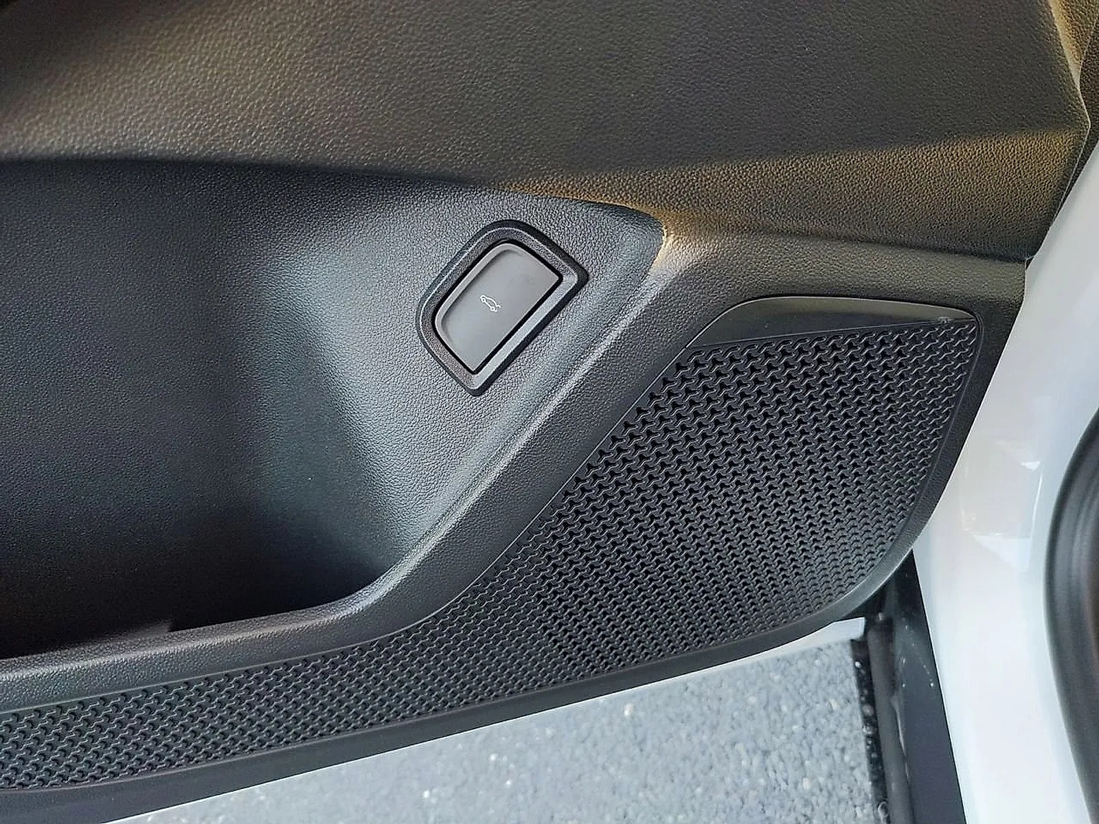 2025 Chevrolet Blazer EV LT - Photo 25