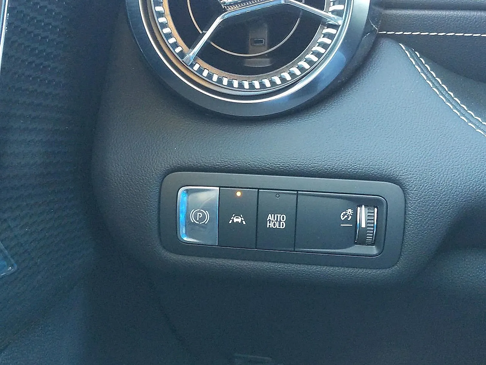 2025 Chevrolet Blazer EV LT - Photo 18
