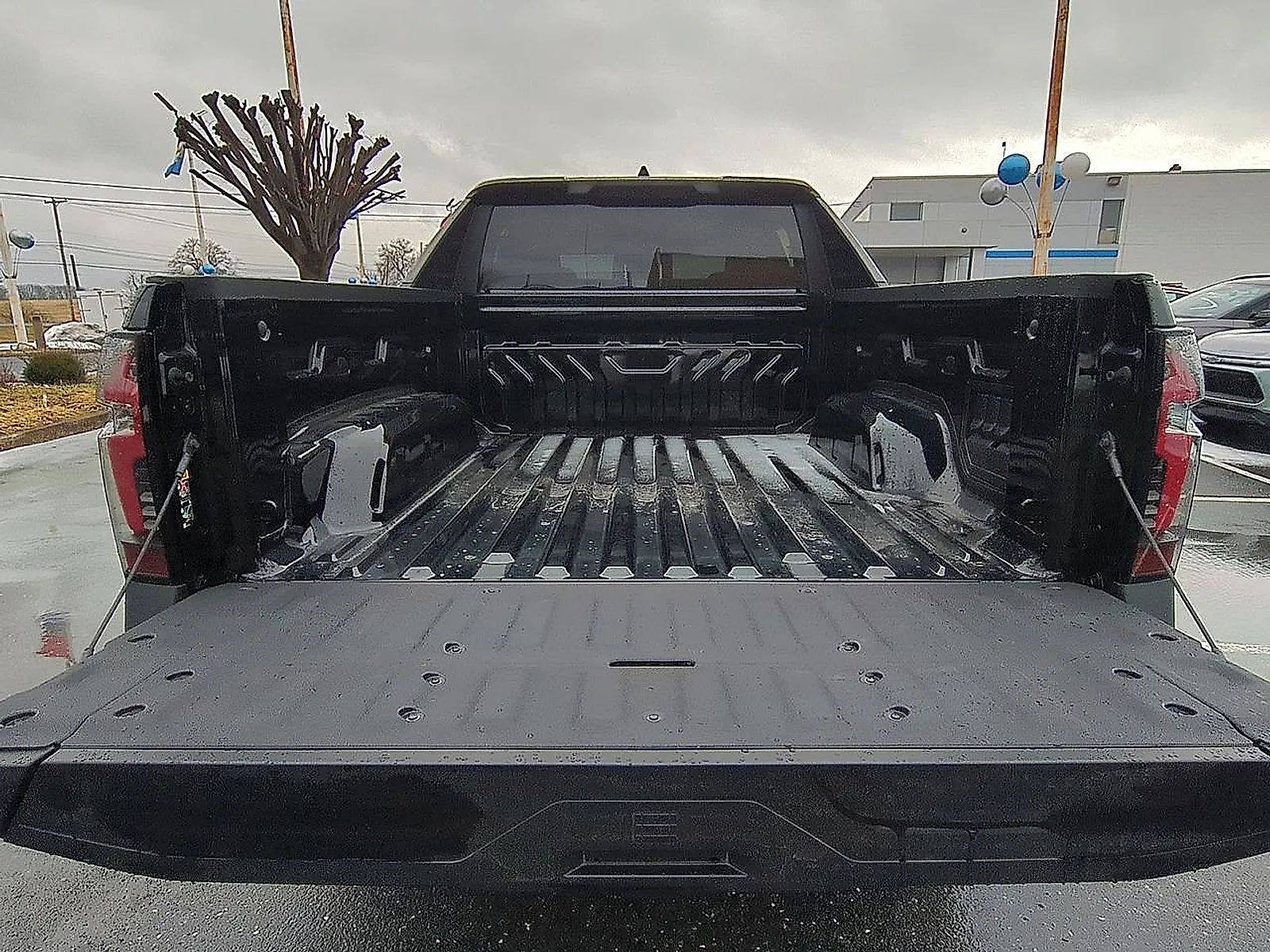 2025 Chevrolet Silverado EV LT - Photo 26