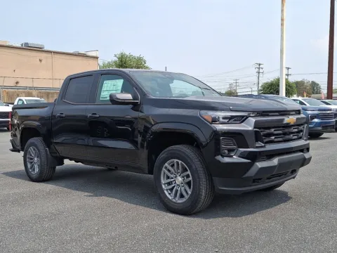 More photos of 2025 Chevrolet Colorado LT at Brown Daub Chevrolet of Nazareth, PA