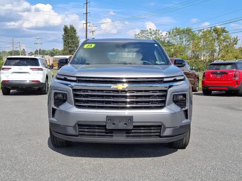 Photos of 2025 Chevrolet Traverse AWD LT for sale in Nazareth, PA at Brown Daub Chevrolet of Nazareth