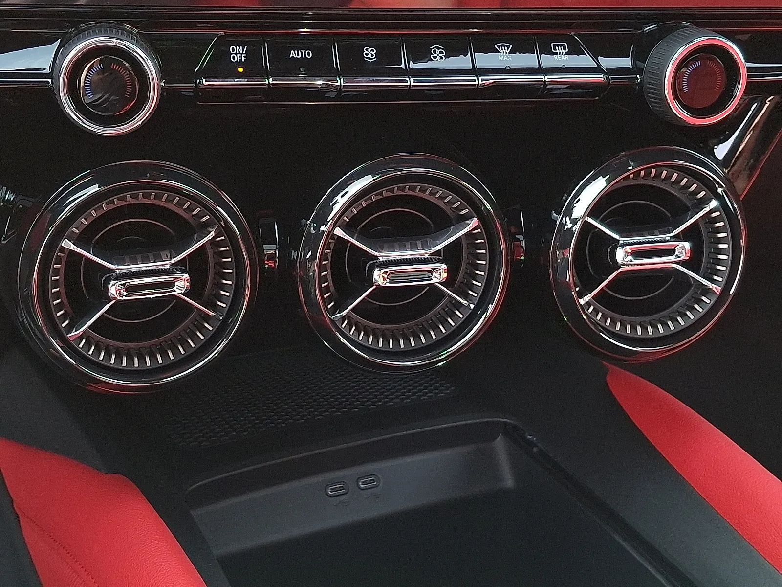2026 Chevrolet Blazer EV SS - Photo 18