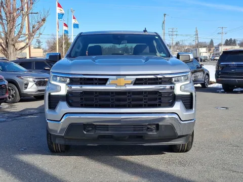 More photos of 2022 Chevrolet Silverado 1500 4WD Crew Cab Short Bed LT with 2FL at Brown Daub Chevrolet of Nazareth, PA