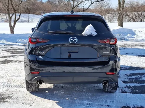 More photos of 2022 Mazda CX-5 2.5 S Premium at Brown Daub Chevrolet of Nazareth, PA