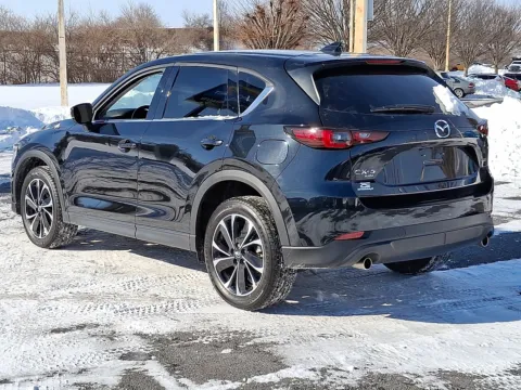 More photos of 2022 Mazda CX-5 2.5 S Premium at Brown Daub Chevrolet of Nazareth, PA
