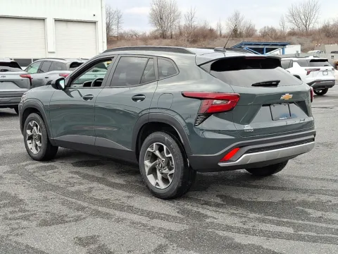 More photos of 2025 Chevrolet Trax FWD LT at Brown Daub Chevrolet of Nazareth, PA
