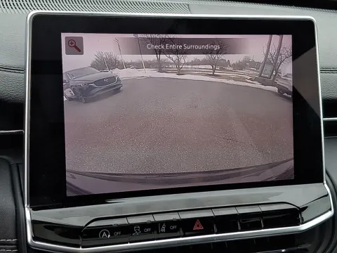 More photos of 2022 Jeep Compass High Altitude 4x4 at Brown Daub Chevrolet of Nazareth, PA