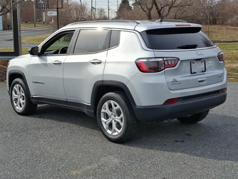 More photos of 2024 Jeep Compass Latitude 4x4 at Brown Daub Chevrolet of Nazareth, PA