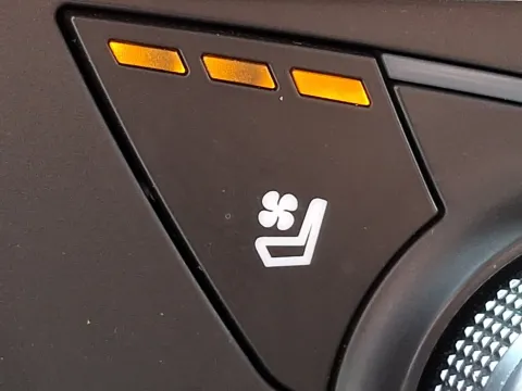 More photos of 2023 Chevrolet Traverse AWD High Country at Brown Daub Chevrolet of Nazareth, PA