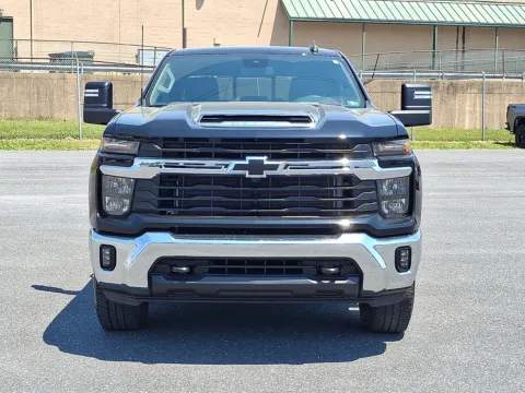 More photos of 2024 Chevrolet Silverado 2500HD 4WD Crew Cab Standard Bed LT at Brown Daub Chevrolet of Nazareth, PA